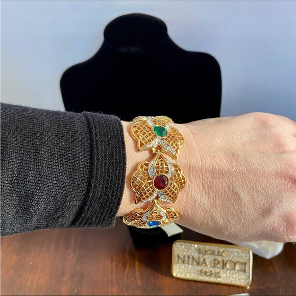 Vintage NWT! Nina Ricci Bracelet with Jewel Tone Crystals - Picture 3 of 7